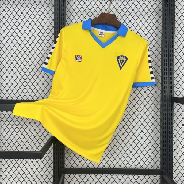 Camiseta Retro Local Cadiz 83/84