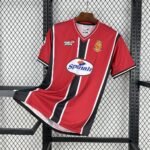 Camiseta local RCD Mallorca 2001-02 John Smith color rojo con franjas negras y patrocinador Spanair