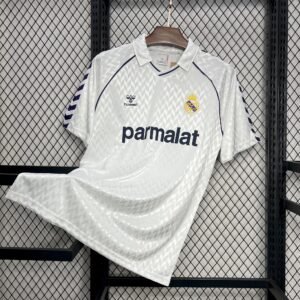 Camiseta local Real Madrid 1988-89 Hummel color blanco con franjas moradas y patrocinador Parmalat