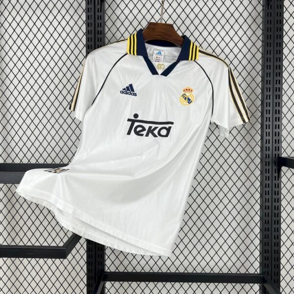 Camiseta local Real Madrid 1998-2000 Adidas color blanco con detalles en dorado y patrocinador Teka