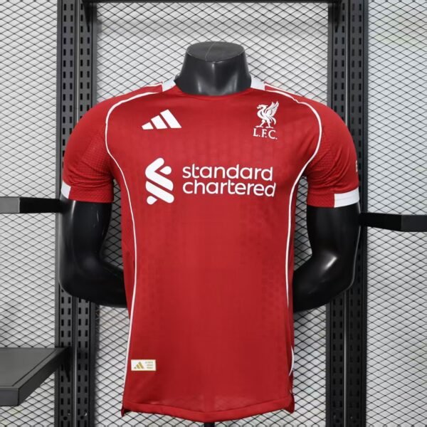 7fac917f Camiseta Local Liverpool Versión Jugador 25/26