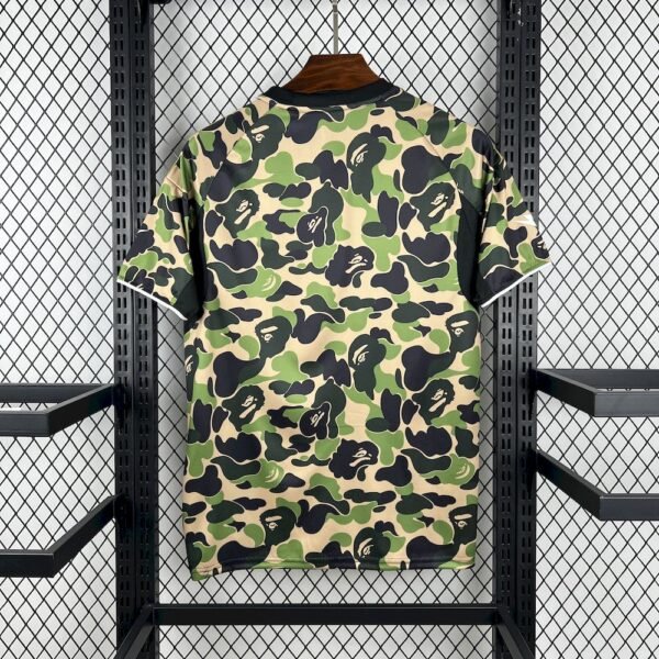 2025110113081556 Camiseta Adidas x Bape Camuflaje
