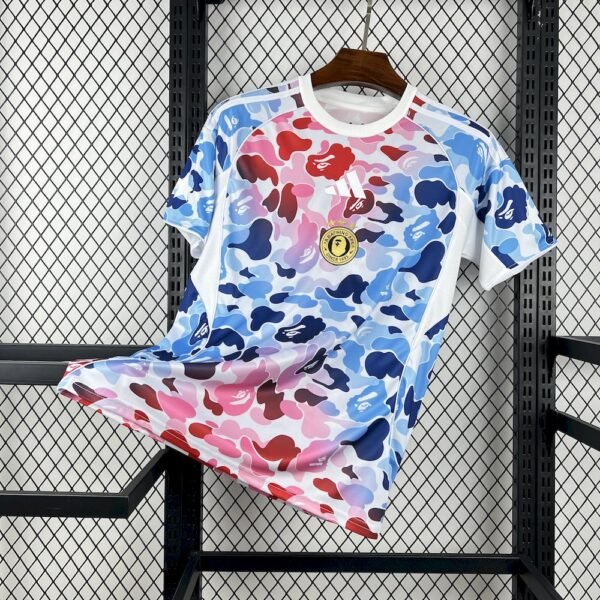 Camiseta Adidas x Bape Camuflaje Color