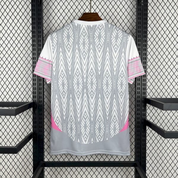 2025110208465960 Camiseta Edición Especial México Gris y Rosa 25/26